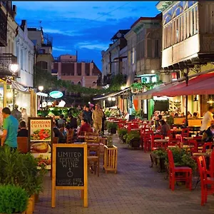 In The Heart Of Old Апартаменты